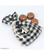 Black plaid bag with 4 chocolates plane keyring