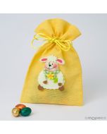 Yellow bag 15x23cm. with sheep and 19 eggs praline