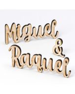 2 wooden lowercase names with & 6cm height approx.