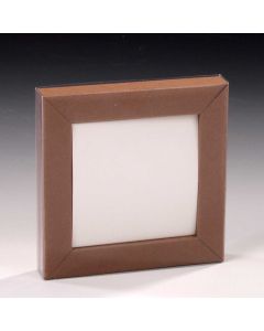 Caja simil piel marrón con funda 10x10x1,5cm min.25