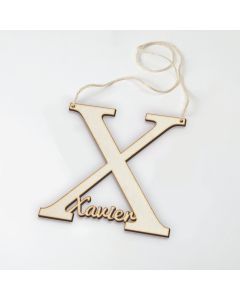 Colgante de madera letra X con nombre 12,5x12,5cm aprox.