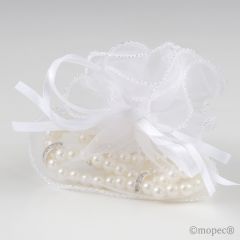 Pulsera de perlas en pañuelo de organdí blanco min.2P.GOLOSO