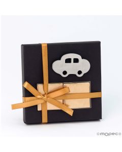 Aimant voiture boîte noir avec 2 chocolats