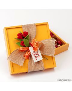 Caja madera amarilla Sant Jordi con rosa y 30 crokichoc